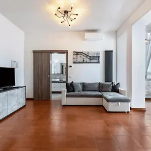 il-loft-di-vanni.hotelinveneto.com/