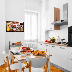 Apartment Exclusive 3 Bedrooms Near Duomo, Milan